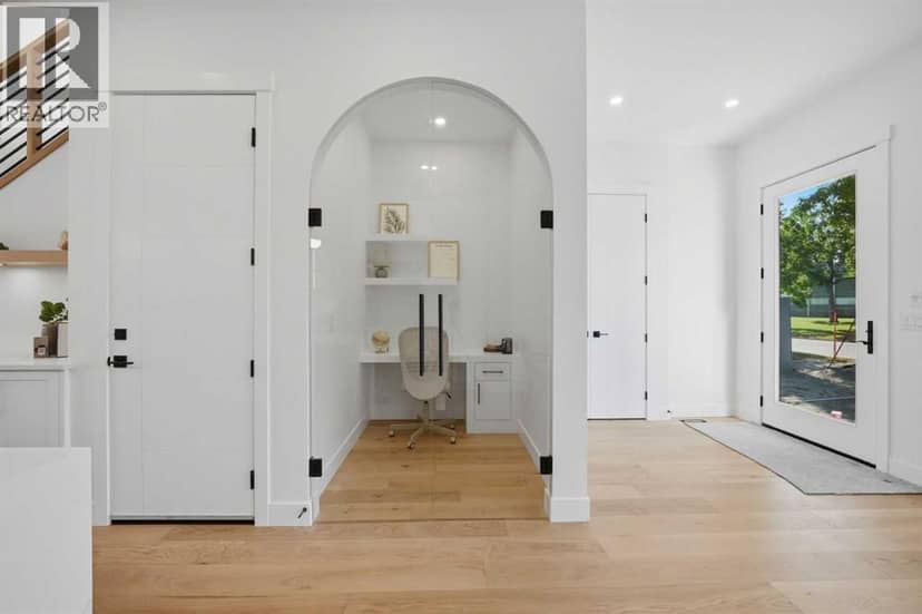 67 Holland Street NW, Calgary, photo 8
