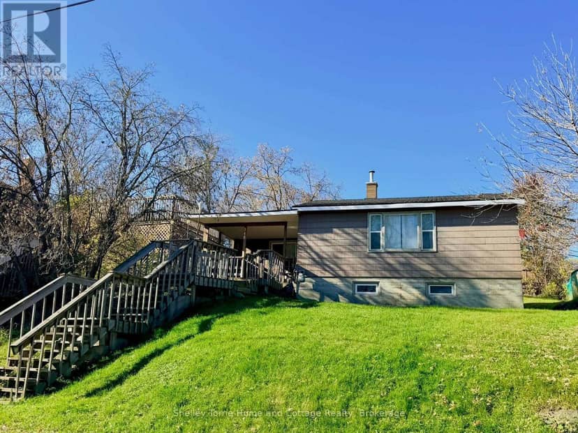 348 Eighth Avenue S, Kenora