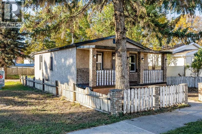 777 7 Street SE, Medicine Hat, photo 4