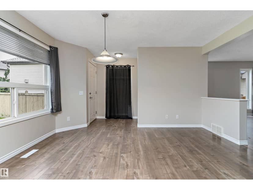 7847 7 AV SW, Edmonton, photo 8