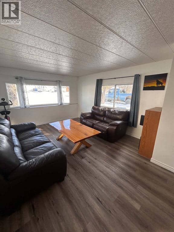 1107 7 AVENUE Avenue N, Beaverlodge, photo 4