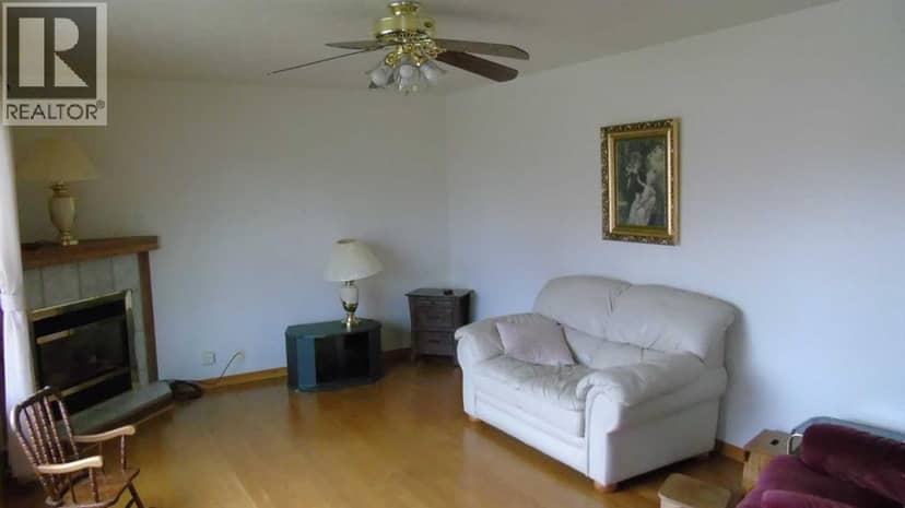 546 21 Street, Fort Macleod, photo 3