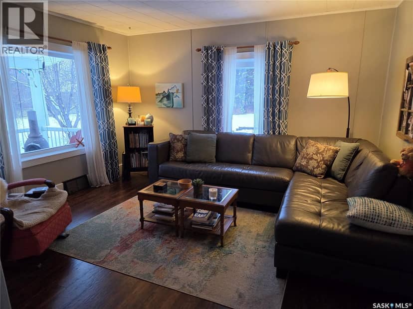 213 First AVENUE N, Hyas, photo 3