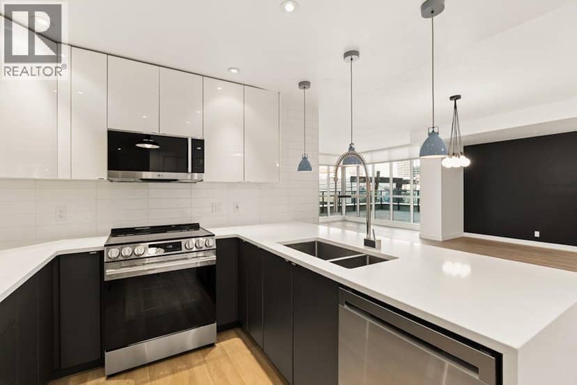 203, 788 12 Avenue SW, Calgary