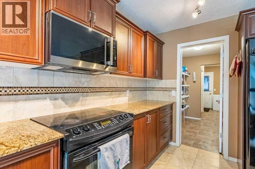 19 Silverado Skies Bay SW, Calgary, photo 3