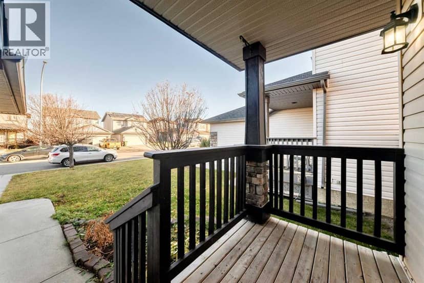 531 Stonegate Road NW, Airdrie, photo 3