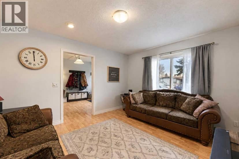 4610 47 Street, Olds, photo 6