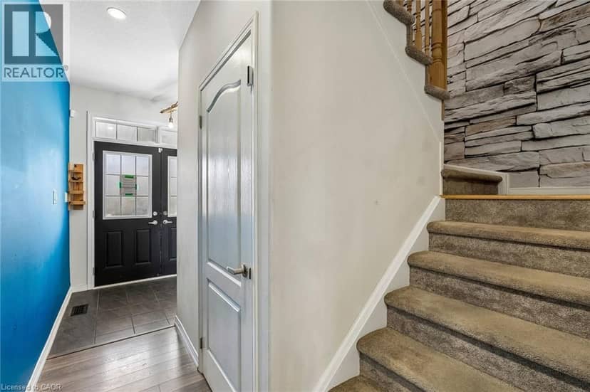 16 ALEXANDRA Drive, Thorold, photo 3