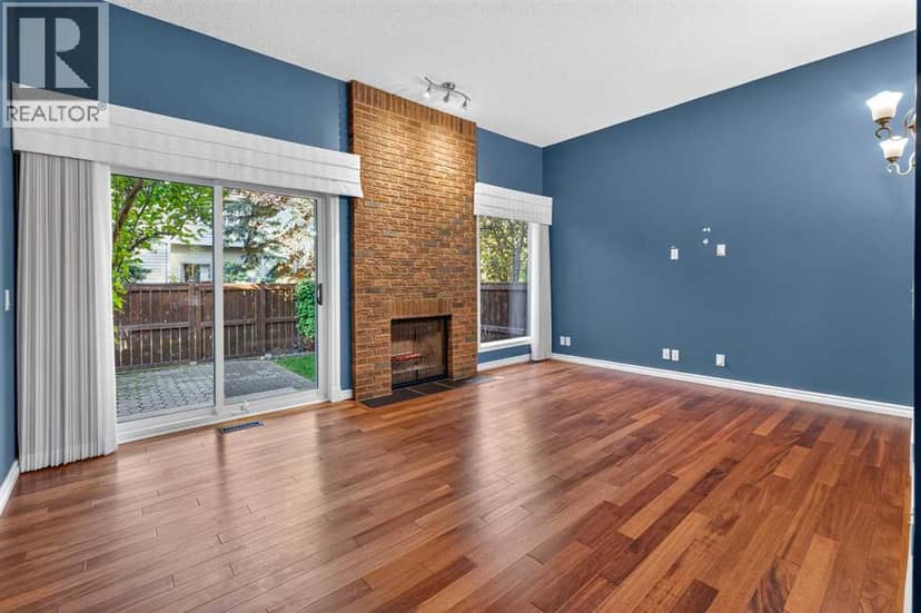 135 Point Drive NW, Calgary, photo 2