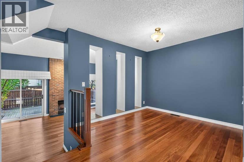 135 Point Drive NW, Calgary, photo 3