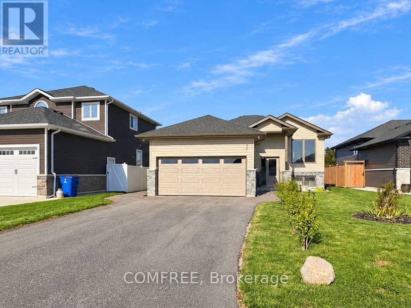 32 Hawthorne Crescent, Chatham-Kent