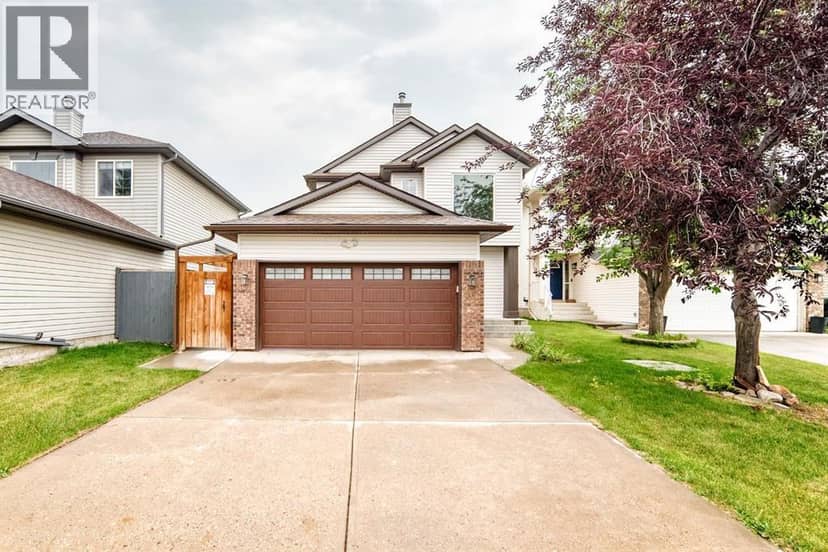262 Coventry Court NE, Calgary