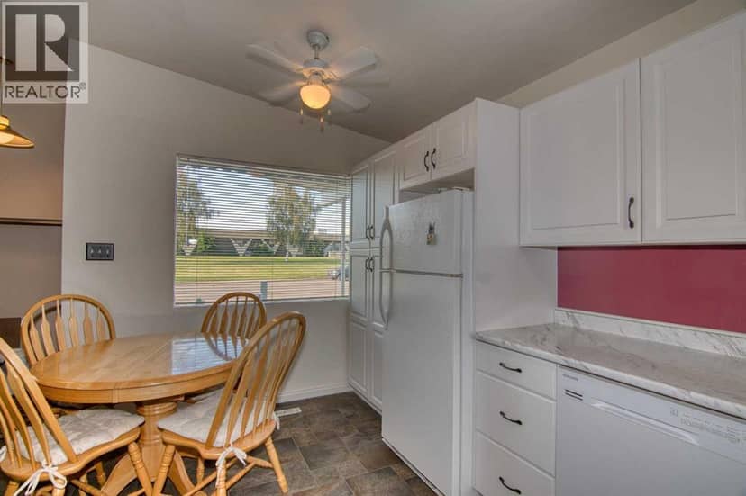 1710 15 Avenue N, Lethbridge, photo 8