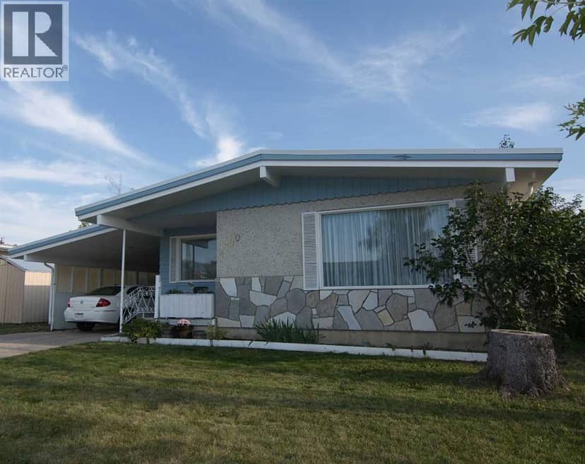 1710 15 Avenue N, Lethbridge, photo 2