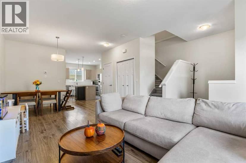 124 South Point Court SW, Airdrie, photo 4