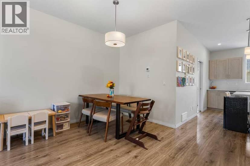 124 South Point Court SW, Airdrie, photo 7