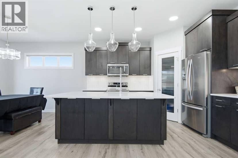 61 Lindman Avenue, Red Deer, photo 6