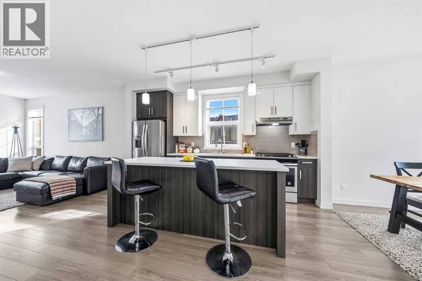 104 Sherwood Lane NW, Calgary, photo 2