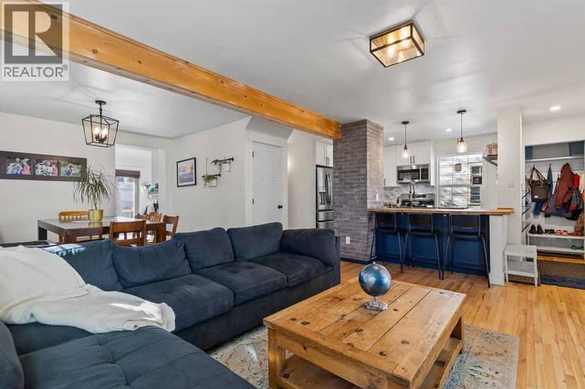 265 21 Avenue NE, Calgary, photo 4