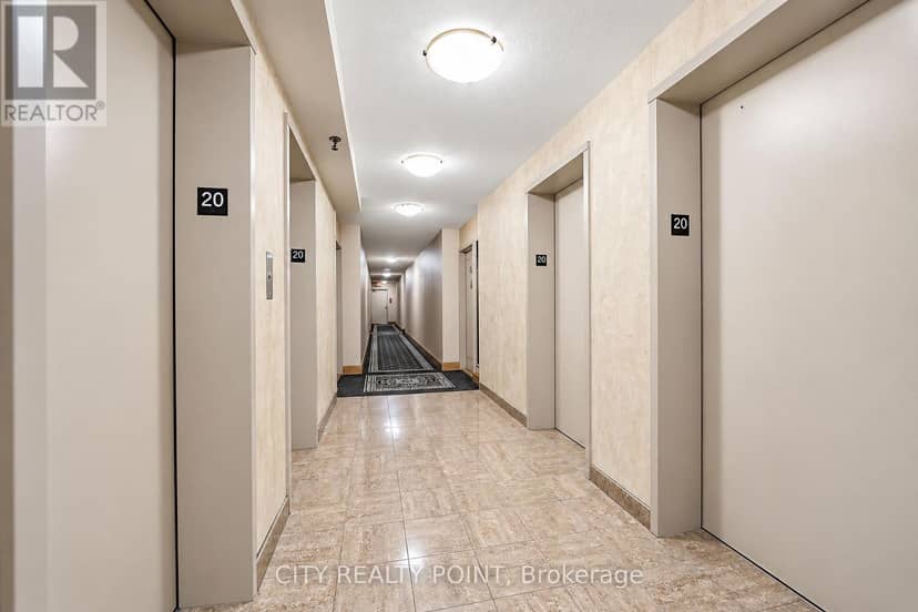 2003 - 10 Martha Eaton Way, Toronto, photo 3