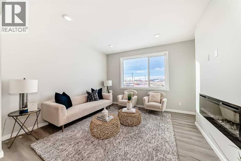 684 Savanna Drive NE, Calgary, photo 4