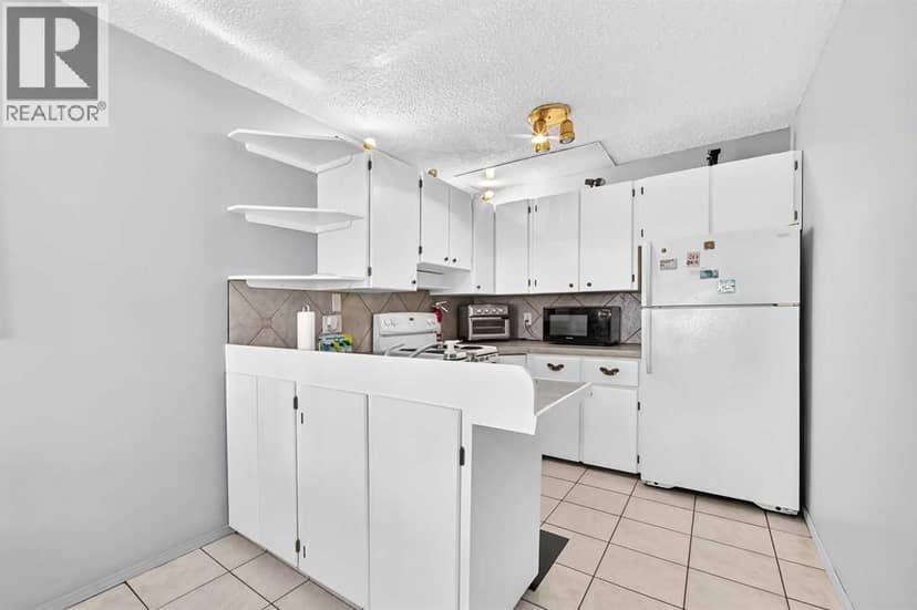 4316 8 Avenue SE, Calgary, photo 5