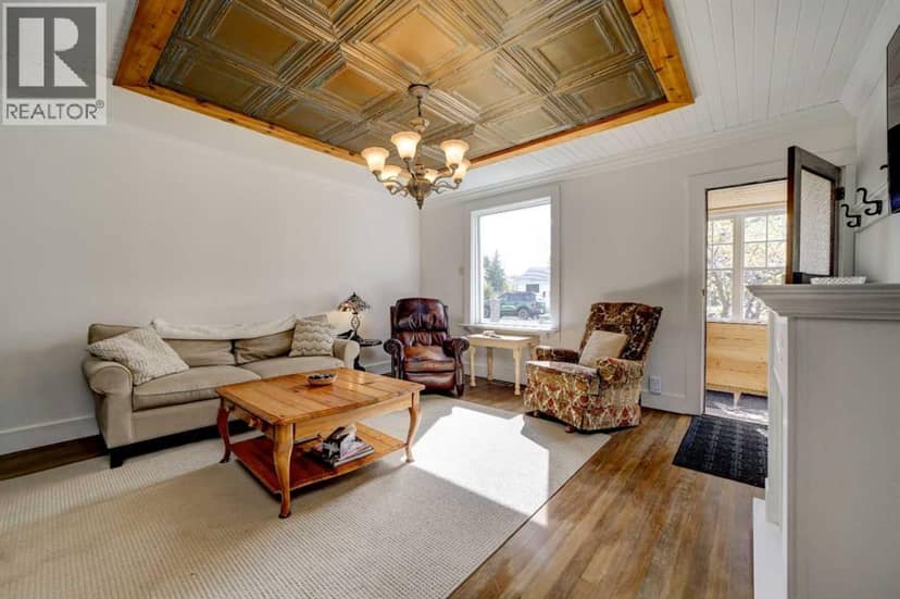 2526 211 Street, Bellevue, photo 8