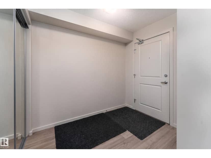 #220 5404 7 AV SW, Edmonton, photo 5