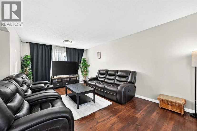 128 fallswater Cr NE Crescent NE, Calgary, photo 5