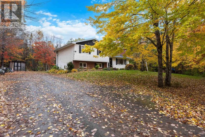 3260 Highway 215, Centre Burlington, photo 3