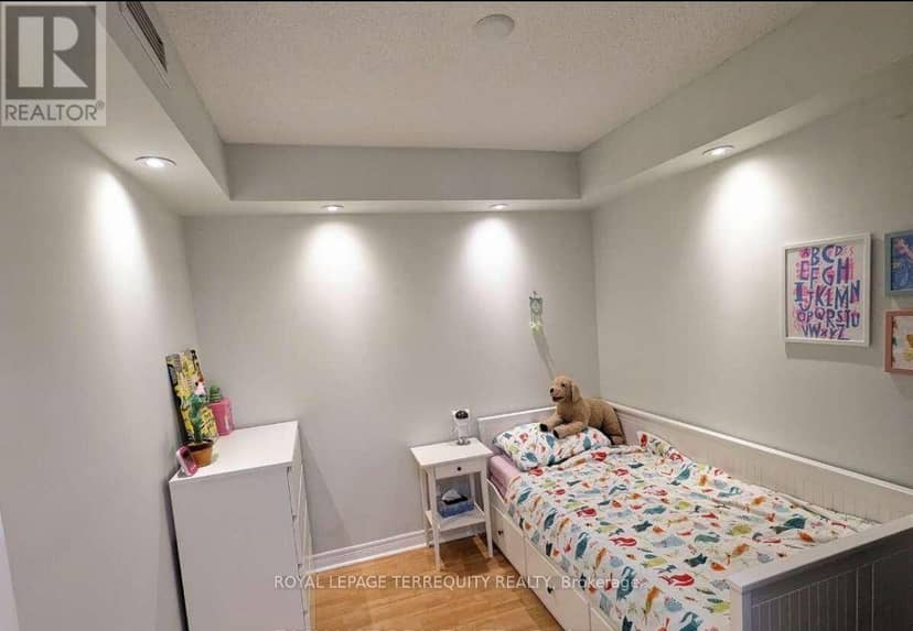 222 - 38 William Carson Crescent, Toronto, photo 8