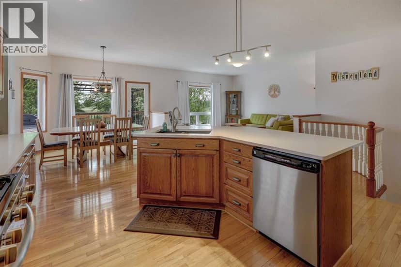 123 Hillview Road, Strathmore, photo 7
