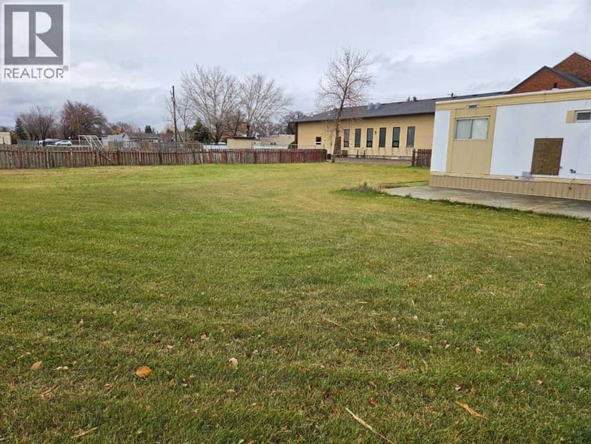 303 Piron Place, Picture Butte, photo 5