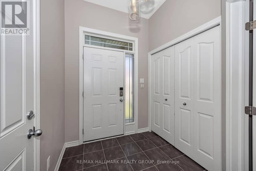 1830 Arrowgrass Way, Ottawa, photo 4