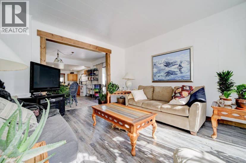 13221 17 Avenue, Blairmore, photo 8