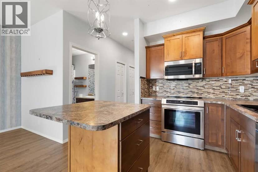 208, 105 Main Street S, Redcliff, photo 8
