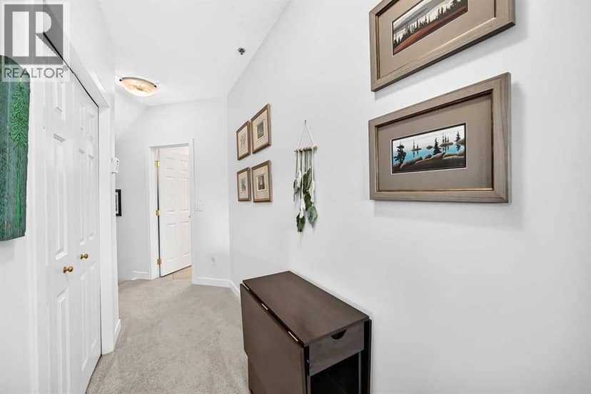 305, 3412 Parkdale Boulevard NW, Calgary, photo 8