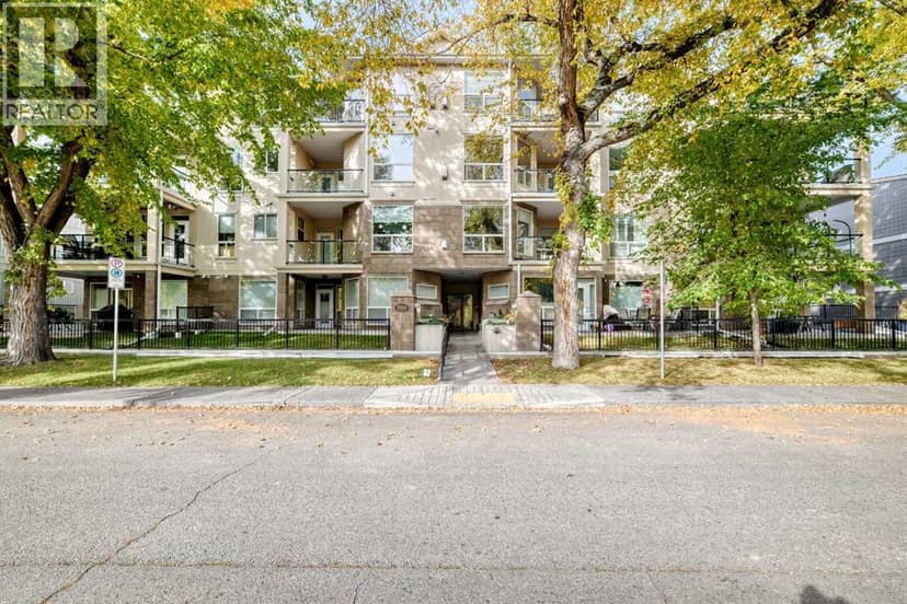 305, 3412 Parkdale Boulevard NW, Calgary