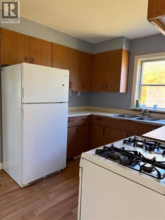 3830 46 Street, Red Deer, photo 8