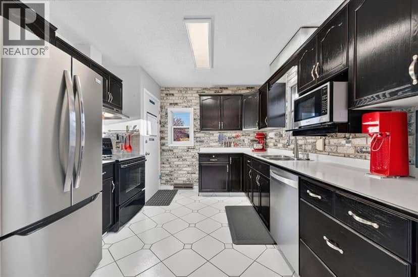 1184 Northmount Drive NW, Calgary, photo 5