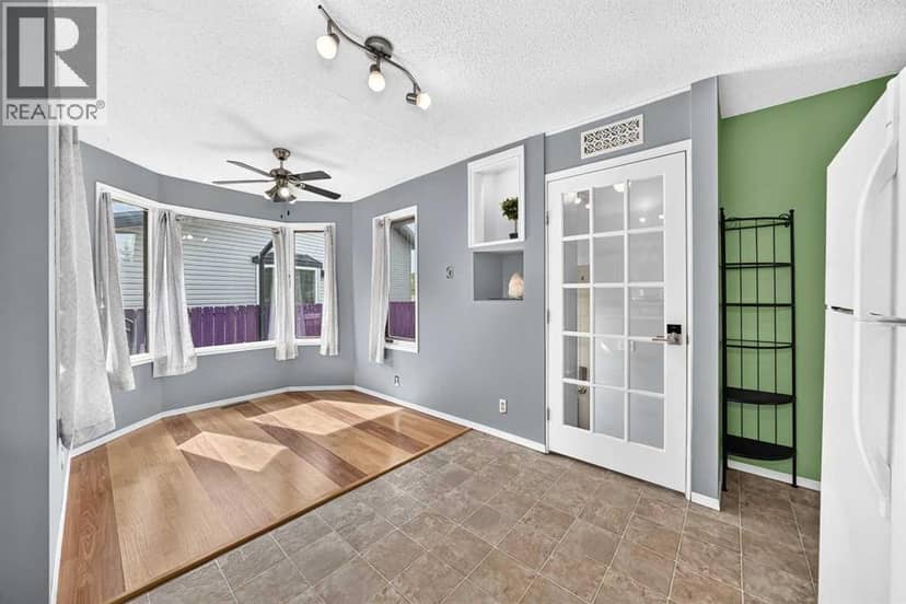 35 Cowan Close, Red Deer, photo 8