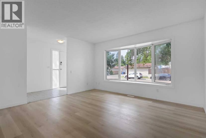 264 Templeview Way NE, Calgary, photo 2