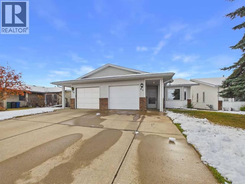 63 Ellis Street, Red Deer, photo 2