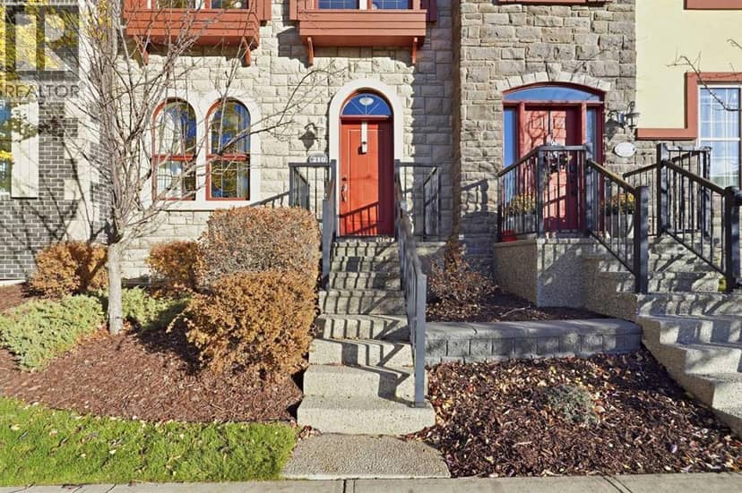 210 Quarry Park Boulevard SE, Calgary, photo 2