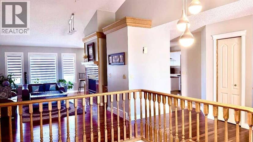 11 Hawkmount Heights NW, Calgary, photo 6