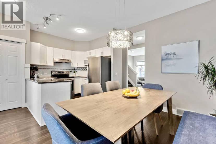 86 Inverness Square SE, Calgary, photo 7