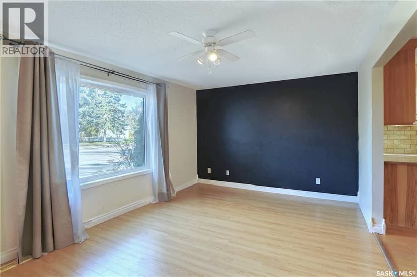 809 Athabasca STREET E, Moose Jaw, photo 3
