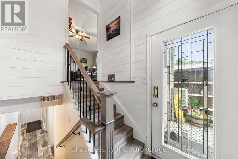 363 Wardell Street, Tay, photo 3