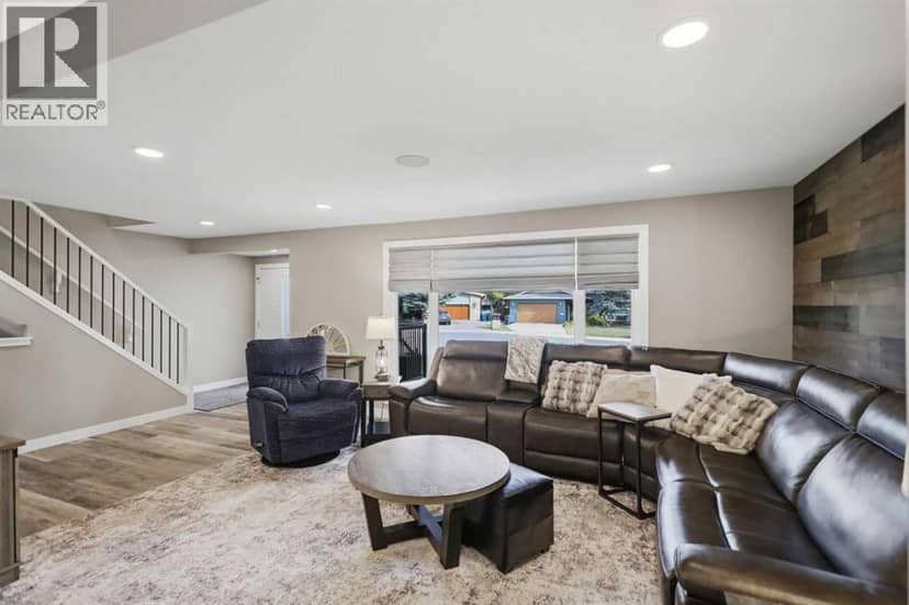 6 Wiltshire Place, Red Deer, photo 5