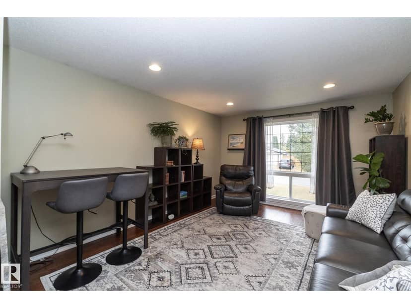 7412 33 AV NW, Edmonton, photo 4